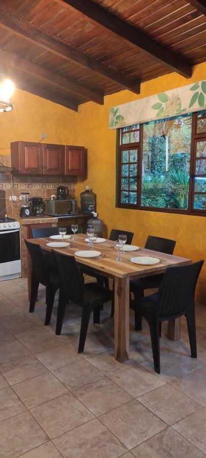 "Casa Verde" En Banos De Agua Santa Con Vista Al Volcan Tungurahua المظهر الخارجي الصورة